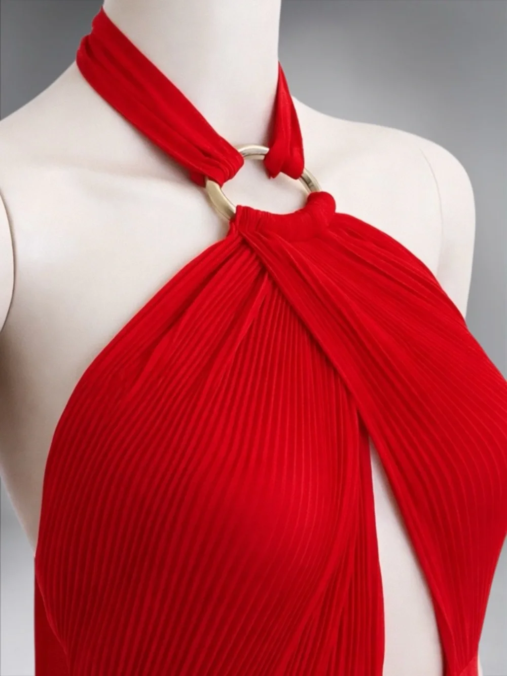 Zara Red Halter Maxi Dress with Keyhole Detail - Picture 3 of 11